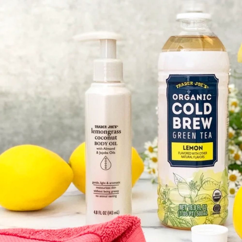 $8❤️‍🔥 Trader Joe’s Lemongrass Coconut Body Oil w/ Jojoba 🧴 NEW - Picture 2 of 3